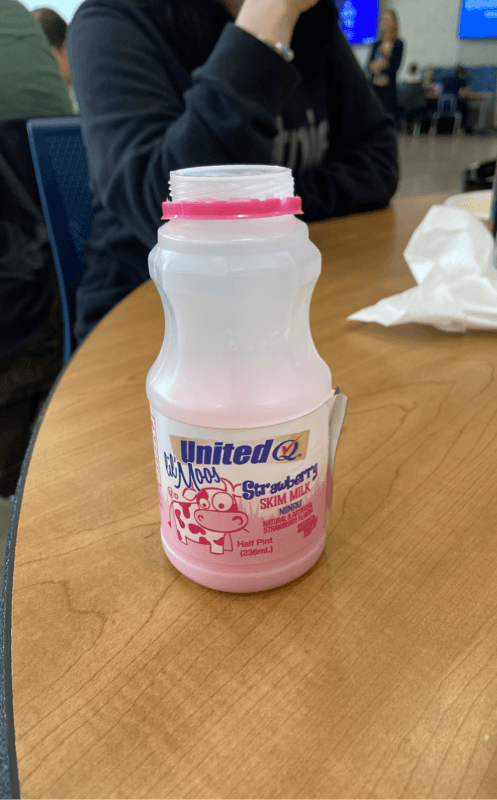 United Dairy Lil' Moos Strawberry Nonfat Skim Milk