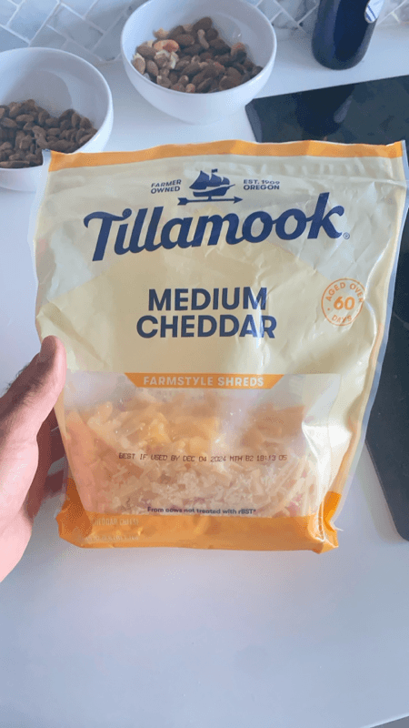 Tillamook Medium Cheddar Farmstyle Thick Cut Shredded Cheese