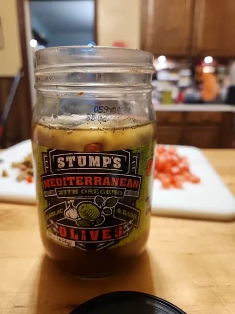 Stump'S Mediterranean Olives With Oregano, Garlic & Basil