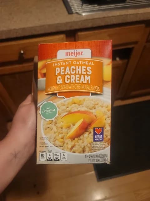 Meijer Instant Oatmeal, Peaches & Cream Flavor