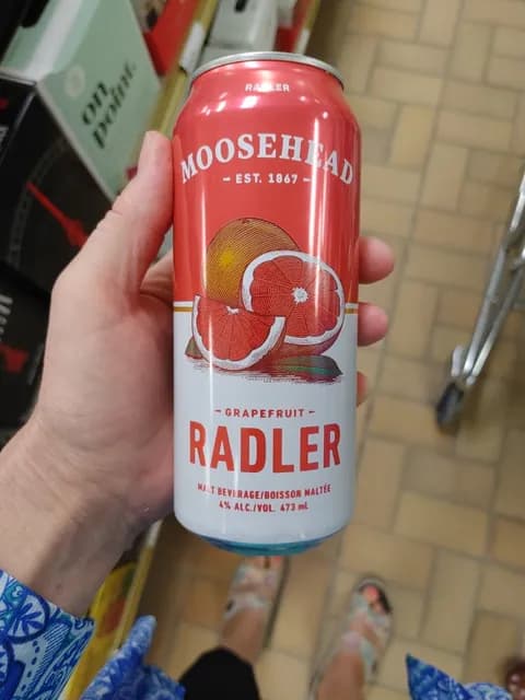 Moosehead Grapefruit Radler Malt Beverage