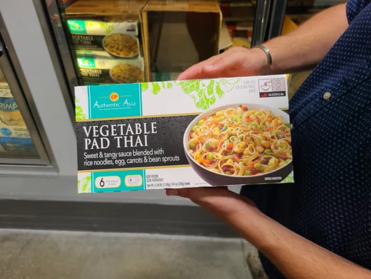 Authentic Asia Vegetable Pad Thai