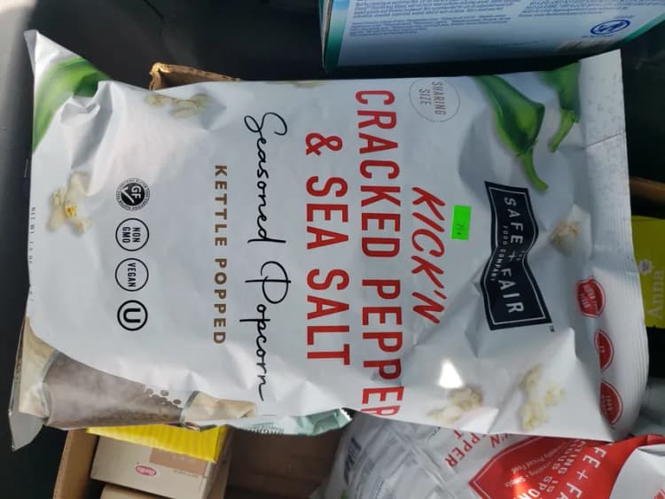 The Safe + Fair Food Company Kink'N Cracked Pepper & Sea Salt Seasoned Popcorn Kettle Cooked