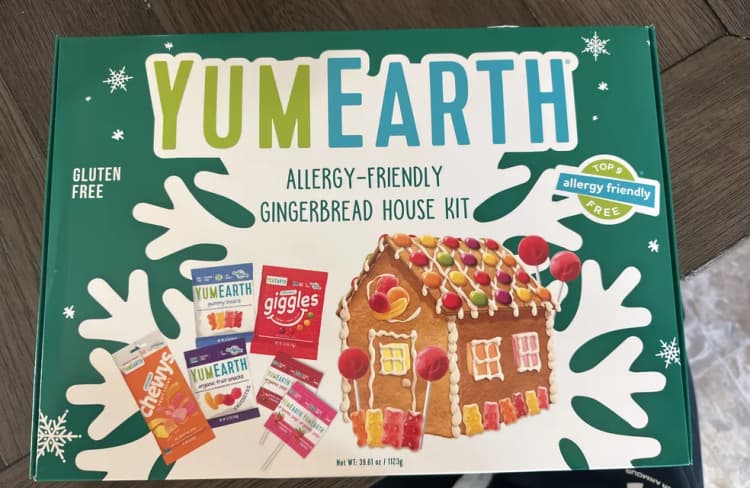 Yumearth Allergy-Friendly Gingerbread House Kit
