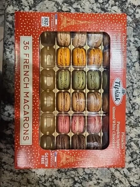 Tipiak 36 French Macarons