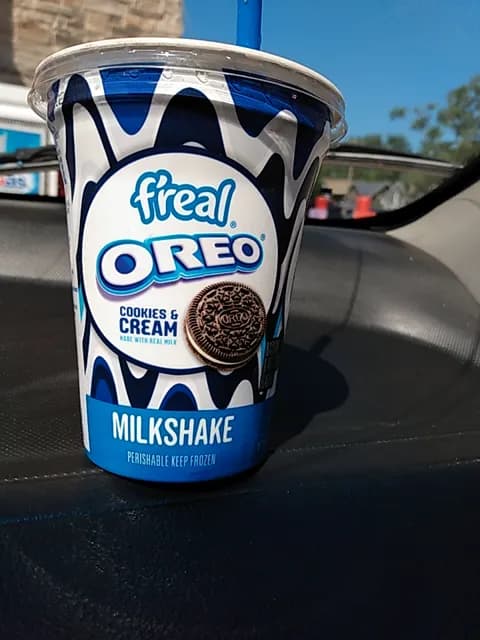 F'Real Oreo Cookies & Cream Milkshake