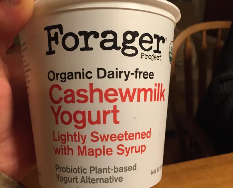 Forager Project Organic Dairy-Free Cashewmilk Yogurt Lightly Sweetened With Maple Syrup
