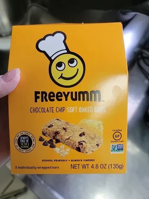 Freeyumm Chocolate Chip Soft Baked Bars