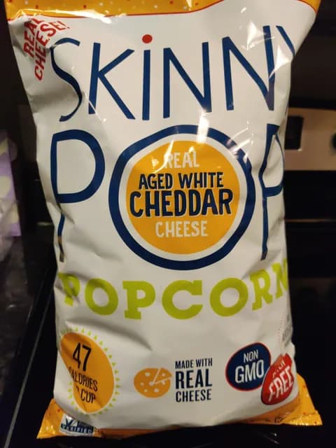 Skinny Pop Popcorn, White Cheddar