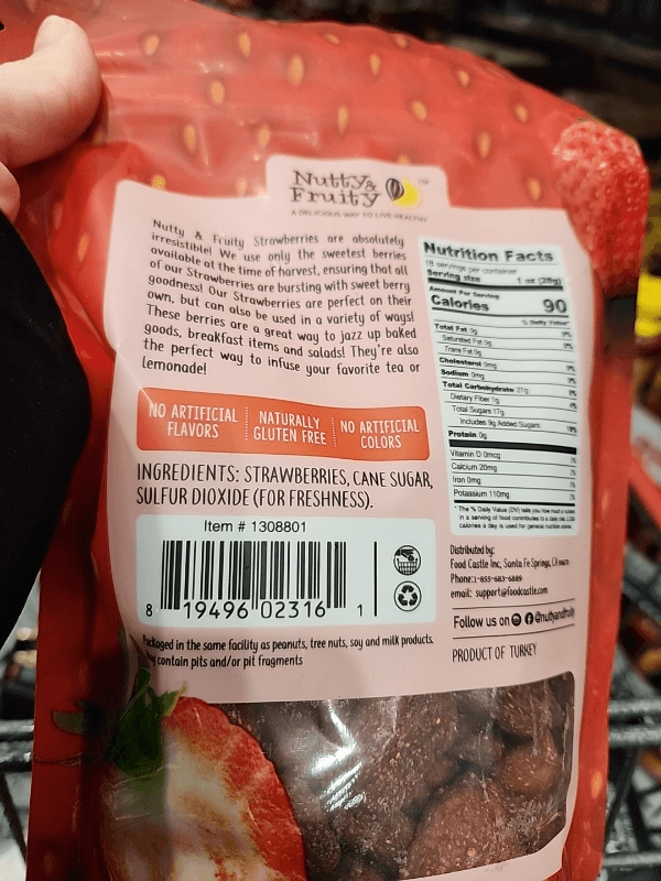 Nutty & Fruity Dried Strawberry Soft & Juicy