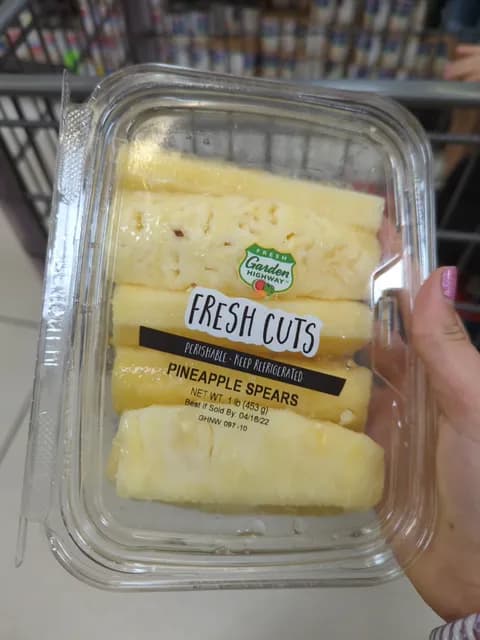 Fresh Garden Highway Fresh Cut Pineapple Spears