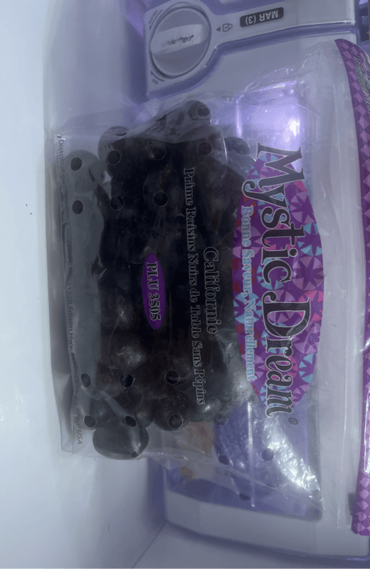 Mystic Dream Premium Black Seedless Table Grapes California Plu 