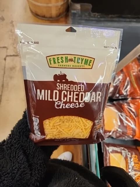 Fresh Thyme Farmers Market Shredded Mild Cheddar Cheese