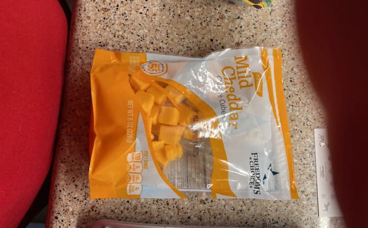 Freedom'S Choice Mild Cheddar Cheese Cubes