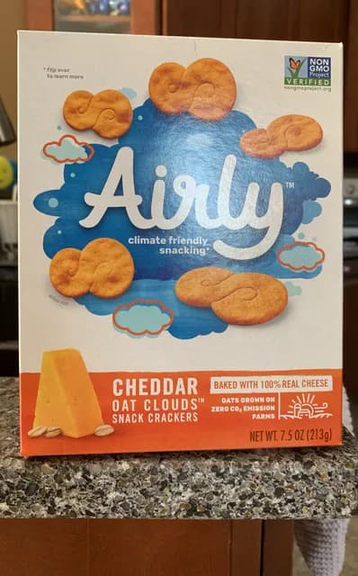 Airly Cheddar Oat Clouds Snack Crackers