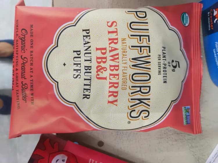 Puffworks Strawberry Pb&J Peanut Butter Puffs