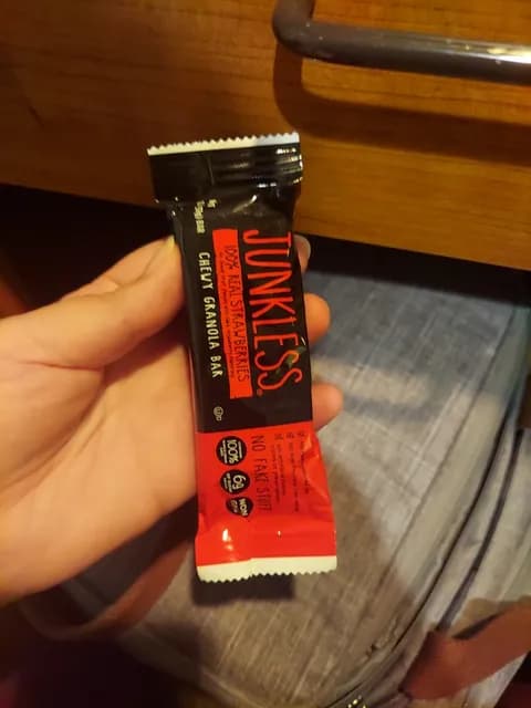Junkless 100% Real Strawberries Chewy Granola Bar