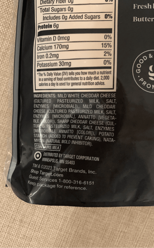 Good & Gather Three Cheddar Cheese Blend Feather Cut