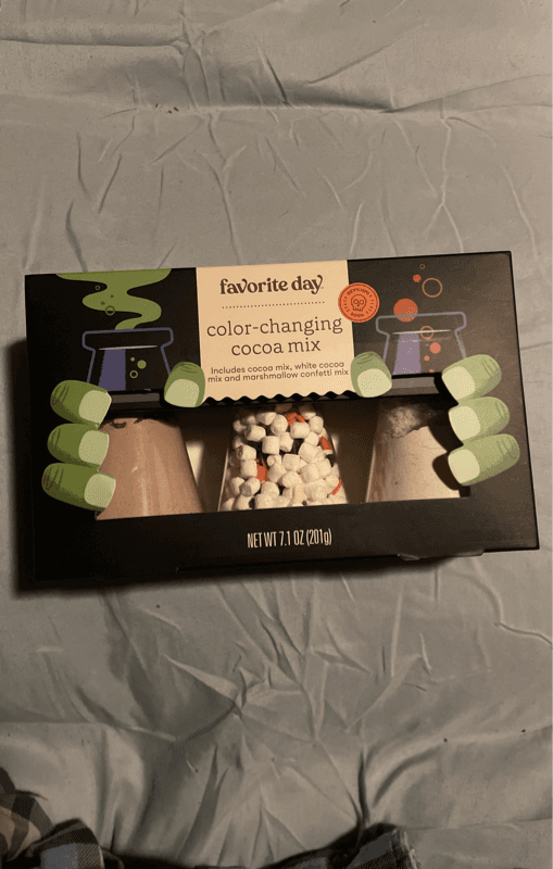 Favorite Day Color-Changing Cocoa Mix Includes Cocoa Mix, White Cocoa Mix And Marshmallow Confetti Mix