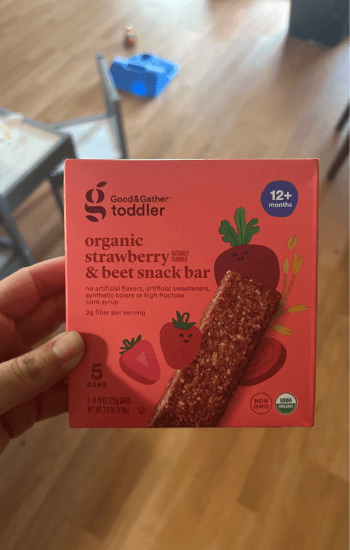 Good & Gather Toodler Organic Strawberry & Beet Snack Bar