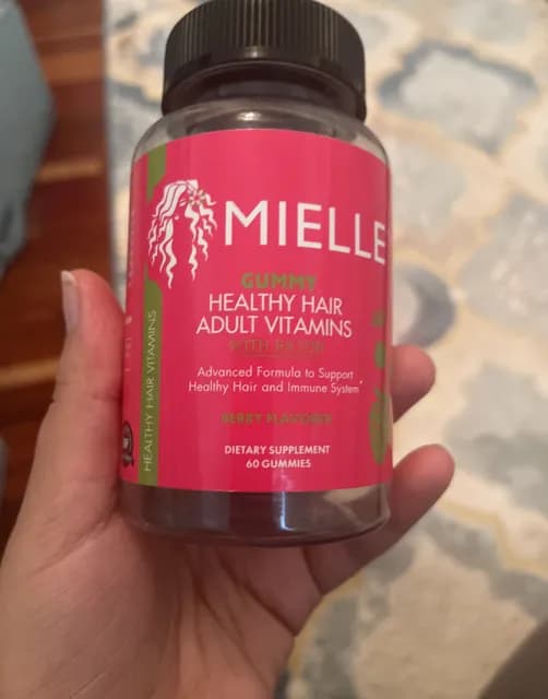 Mielle Gummy Healthy Hair Adult Vitamins With Biotin Berry Flavored