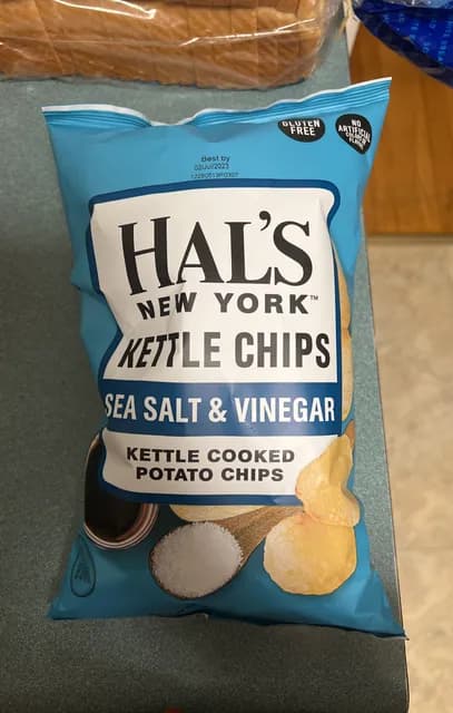 Hal'S New York Kettle Chips Sea Salt & Vinegar Kettle Cooked Potato Chips