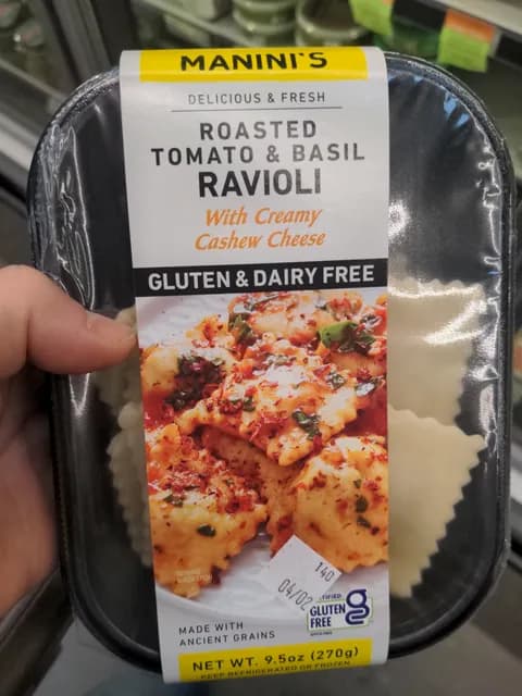 Manini'S Roasted Tomato & Basil Ravioli With Creamy Cashew Cheese