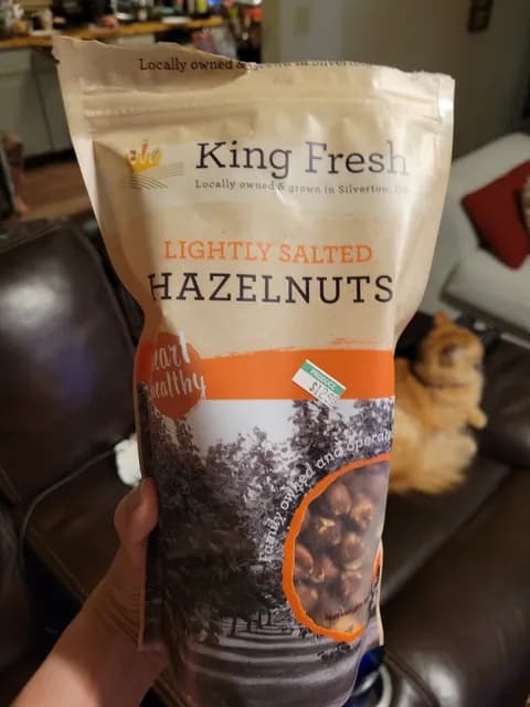 King Fresh Lightly Salted Hazelnuts