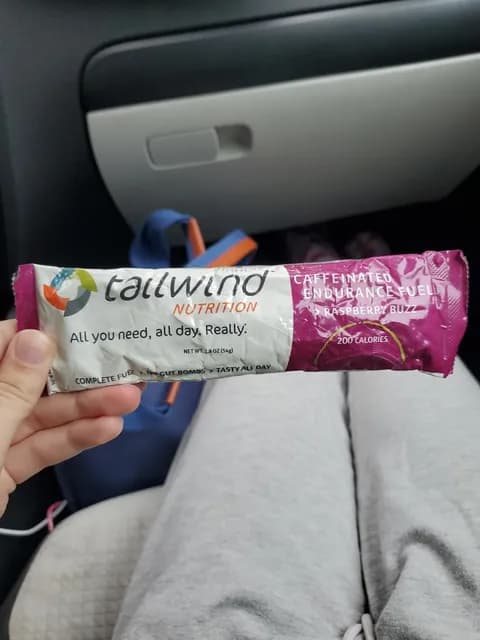 Tailwind Nutrition Caffeinated Endurance Fuel Raspberry Buzz