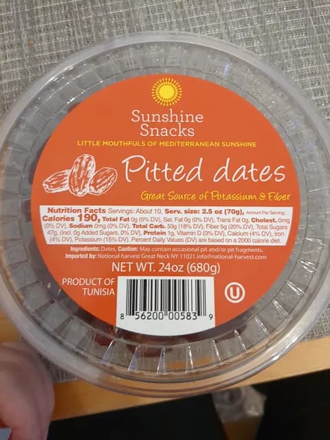 Sunshine Snacks Pitted Dates