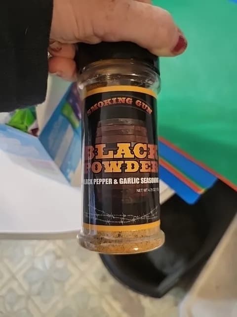 Smoking Gun Black Powder, Black Pepper & Garlic Seasoning