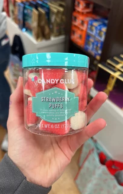 Candy Club Strawberry Puffs