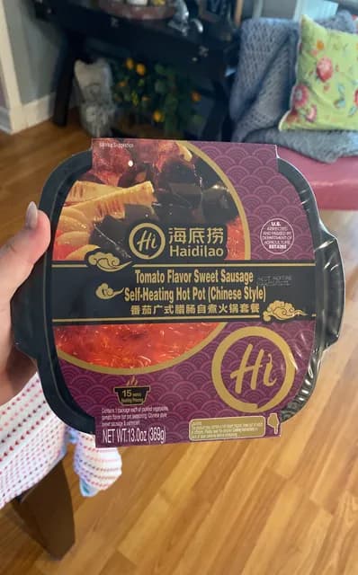 Haidilao Tomato Flavor Sweet Sausage Self-Heating Hot Pot (Chinese Style