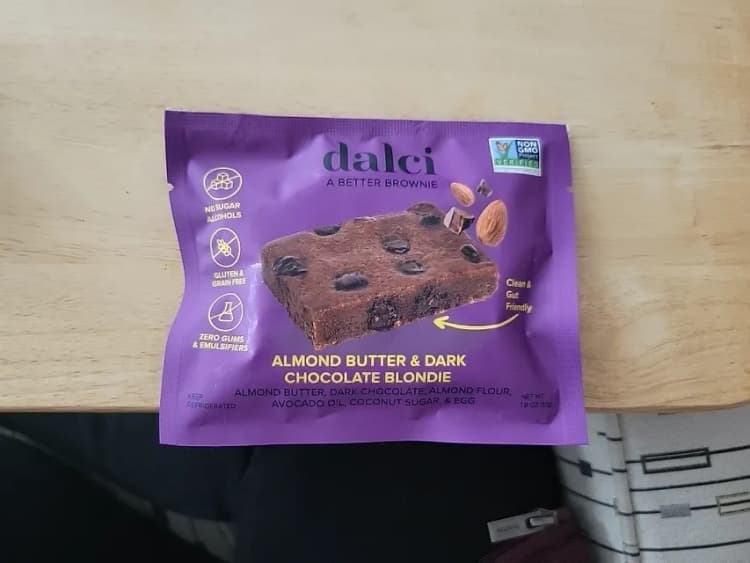 Dalci Almond Butter & Dark Chocolate Blondie