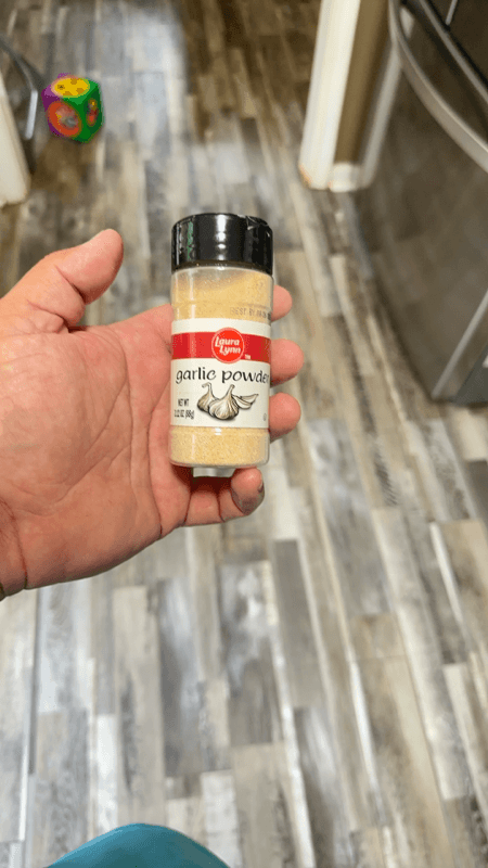 Laura Lynn Garlic Powder
