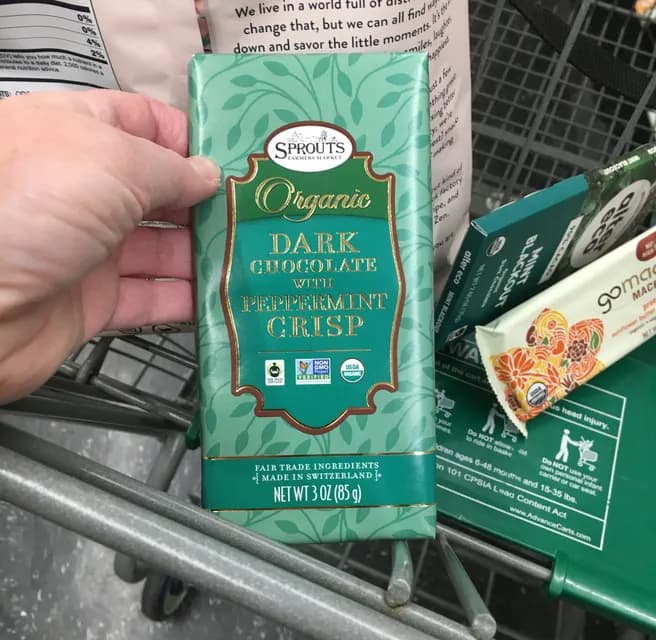 Sprouts Organic Dark Chocolate With Peppermint Crisp