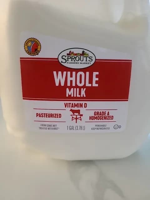 Sprouts Farmers Market Whole Milk
