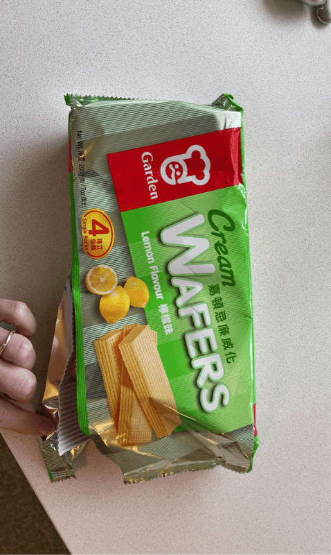 Garden Lemon Flavour Cream Wafers