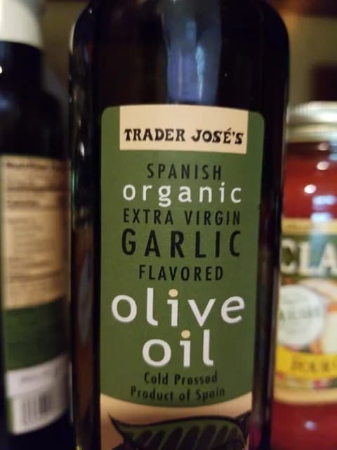 Is it Shellfish Free? Trader José's Spanish Organic Extra Virgin Garlic Flavored Olive Oil