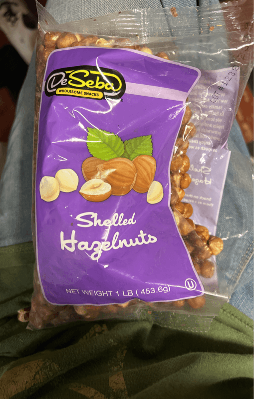 Deseba Shelled Hazelnuts