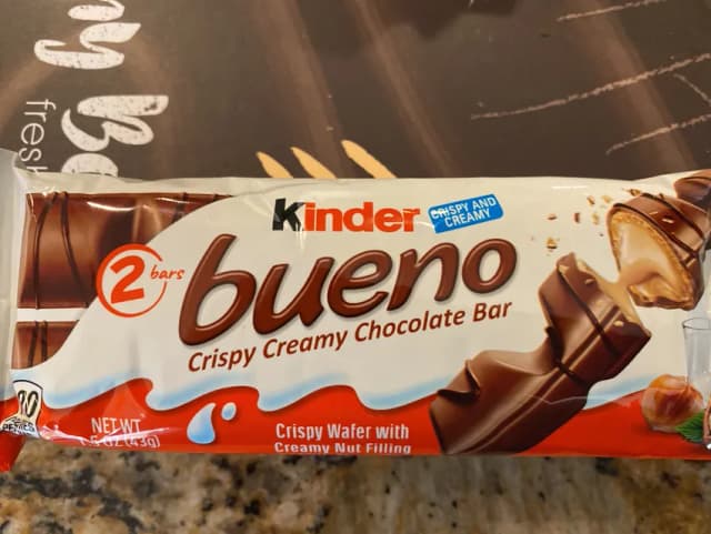 Is it Pescatarian? Kinder Bueno Crispy Creamy Chocolate Bar