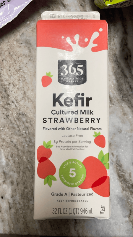 365 Whole Foods Market Kefir Cultured Milk Strawberry