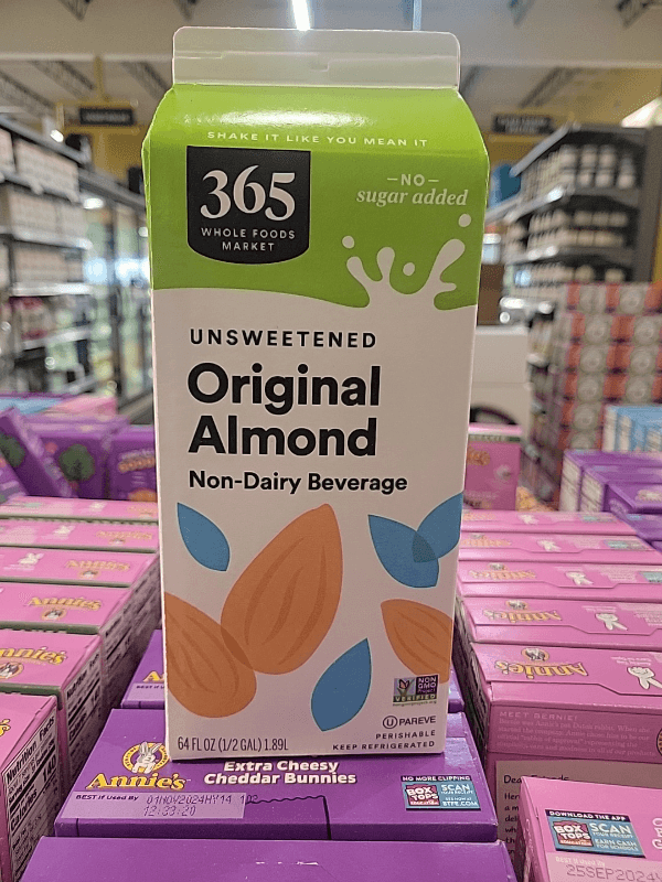 365 Whole Foods Market Unsweetened Original Almond Non-Dairy Beverage
