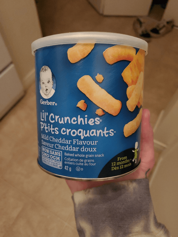 Gerber Mild Cheddar Flavour Lil' Crunchies Baked Whole Grain Snack