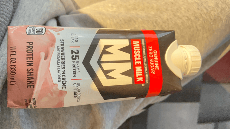 Muscle Milk Strawberries 'N Creme Protein Shake , Oz Carton