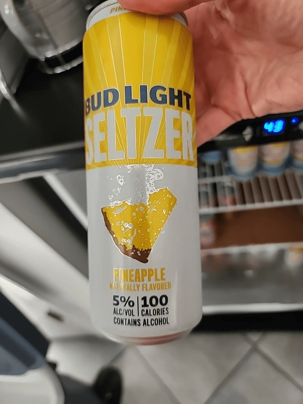 Bud Light Pineapple Seltzer