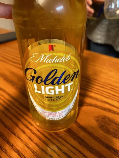Michelob Golden Light Draft Beer