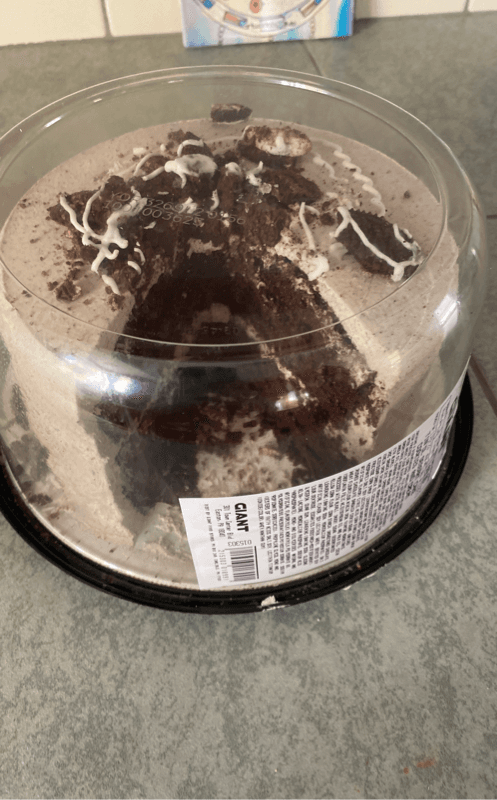 Giant Cookies And Cream 7 In Dl Dessert Cake