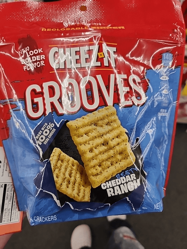 Cheez-It Grooves Zesty Cheddar Ranch Crunchy Snack Crackers