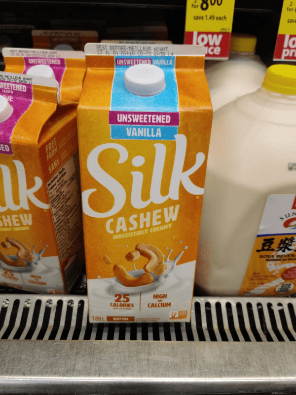 Silk Dairy-Free Unsweetened Vanilla Cashew Milk